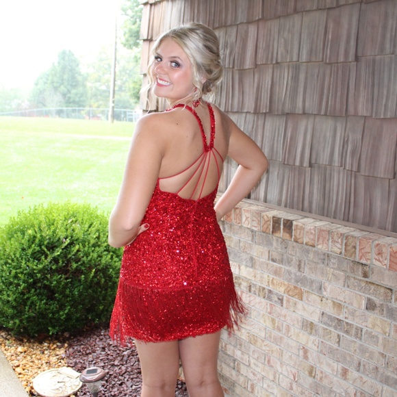 Stunning Red Sequence Dress - Picture 5 of 6
